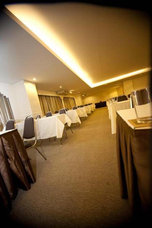 Baanklang Huahin Hotel Exterior photo